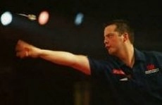 Andrew Davies (darts player)