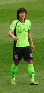 Cho Sung-hwan (footballer, born 1982)