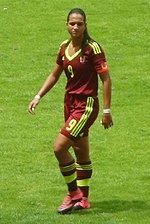 Deyna Castellanos