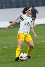 Helen Ward (footballer)