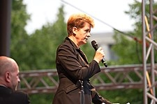 Julia Jones (conductor)