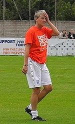 Karen Walker (footballer)
