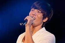Lee Chang-min (singer)