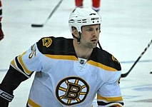 Mark Stuart (ice hockey)
