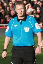 Mike Jones (referee)